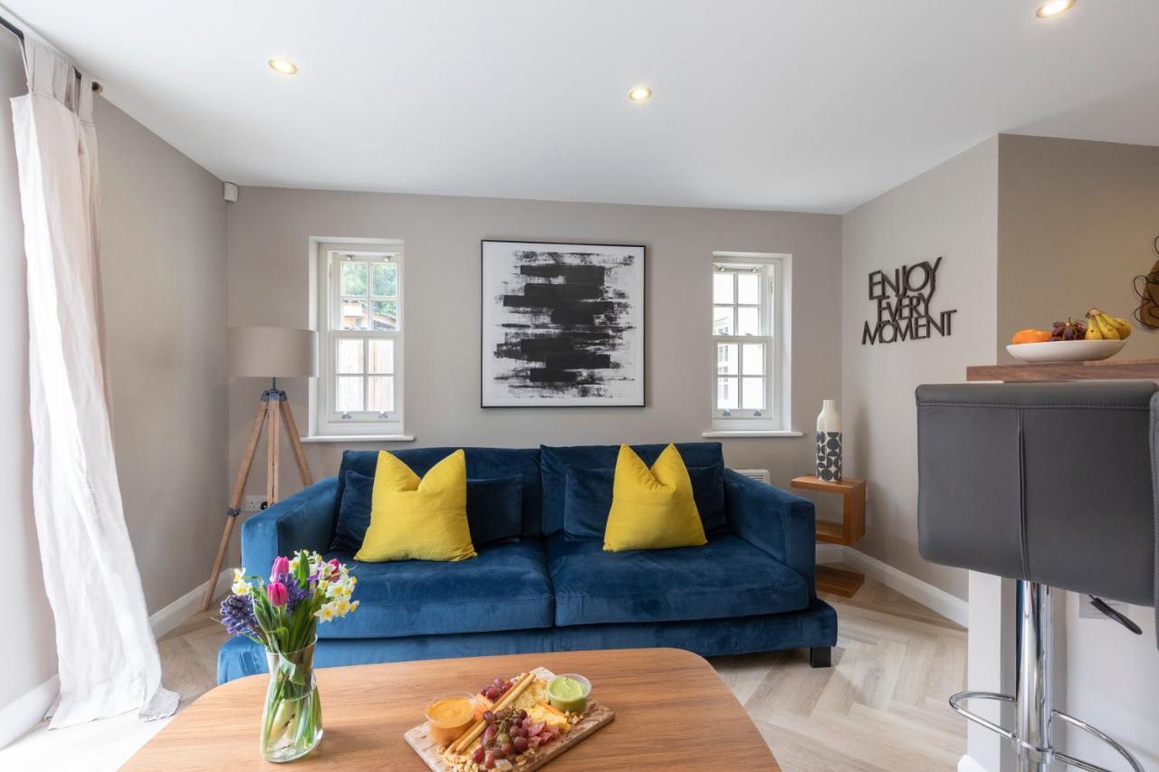 Elliot Oliver - 2 Bedroom Garden Apartment With Parking Τσέλτενχαμ Εξωτερικό φωτογραφία